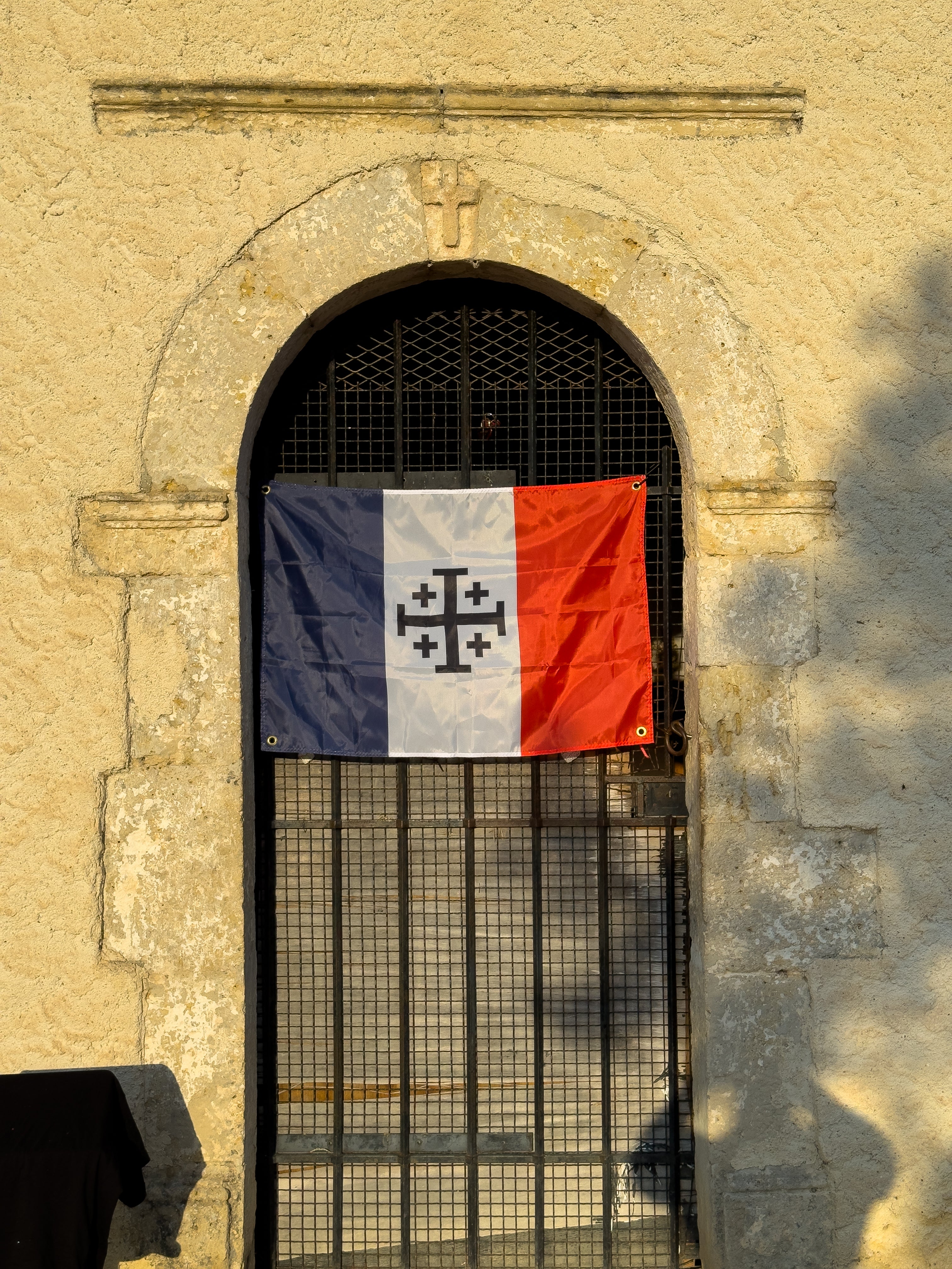 Drapeau Français Tricolore - Croix de Jérusalem