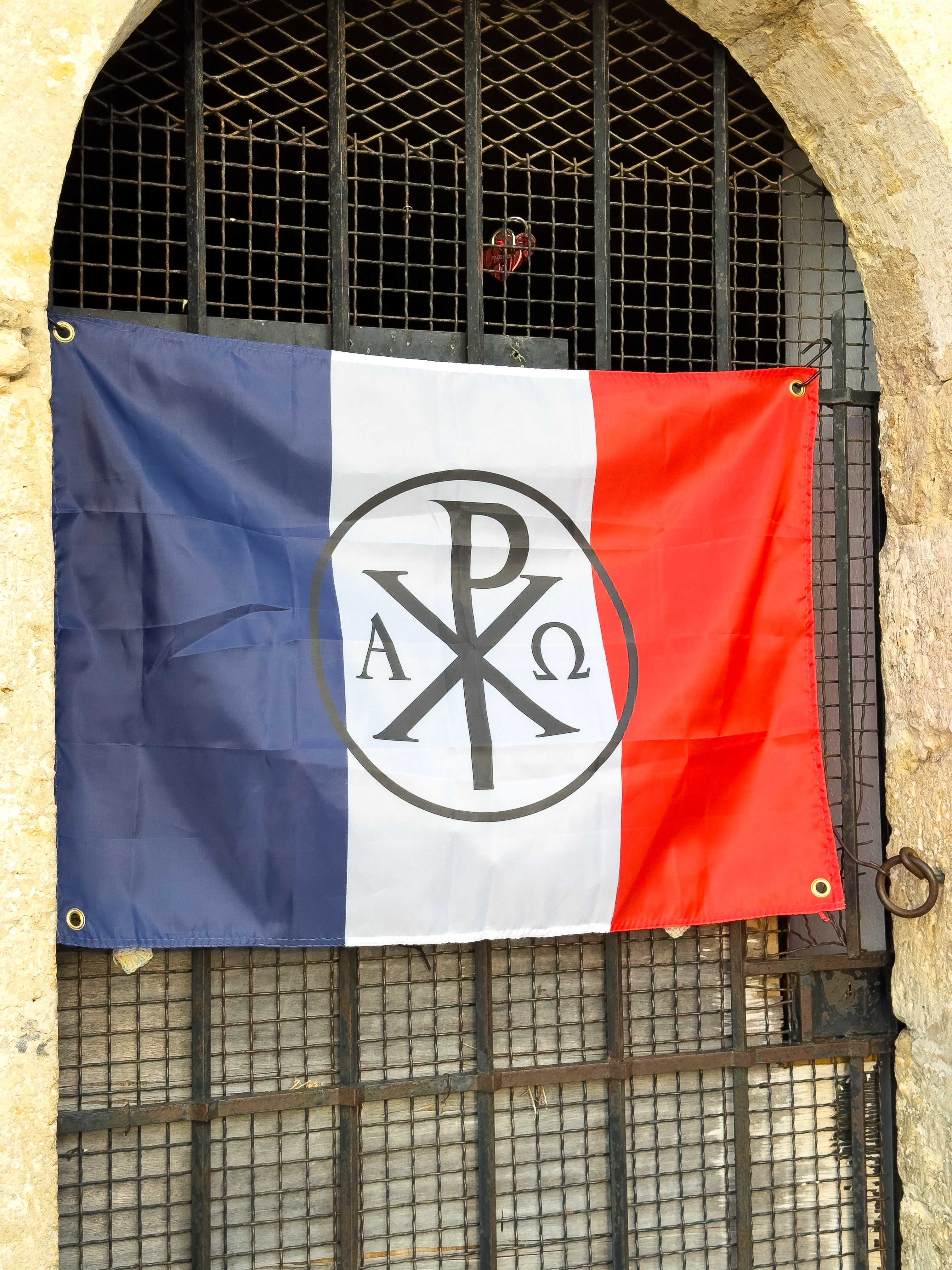 Drapeau Français Tricolore - Monogramme du Christ